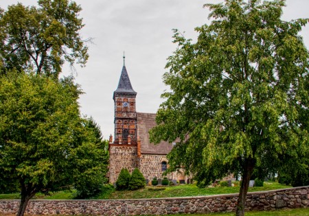 "„Historische Feldsteinkirche in Dahlen